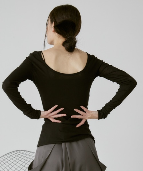 duei(デュイ)の「シアーロングスリーブUネックカットソー(Tシャツ/カットソー・レディース・ブラック/ホワイト・FREE)」の22枚目の写真