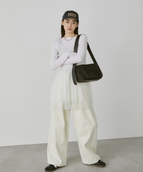 duei(デュイ)の「シアーロングスリーブUネックカットソー(Tシャツ/カットソー・レディース・ブラック/ホワイト・FREE)」の11枚目の写真