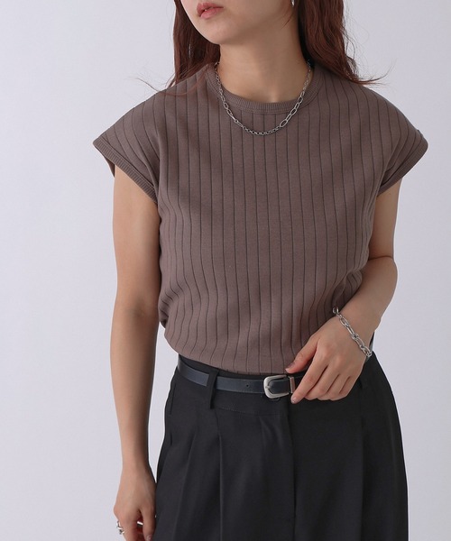 COLONY 2139(コロニートゥーワンスリーナイン)の「ワイドリブフレンチスリーブTシャツ(Tシャツ/カットソー・レディース・モカ/オフホワイト/ブラック/カーキ・FREE)」の4枚目の写真