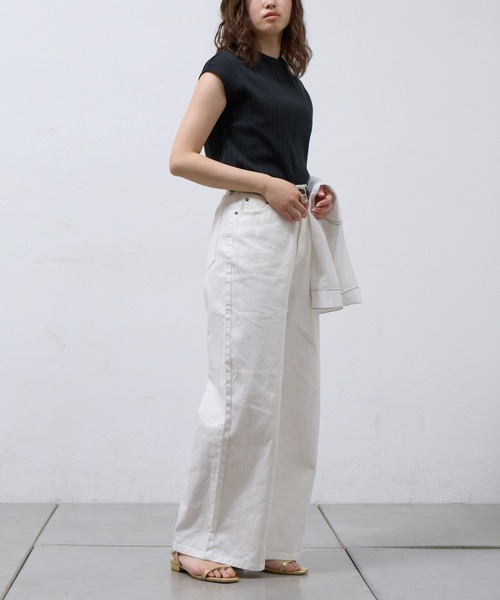 COLONY 2139(コロニートゥーワンスリーナイン)の「ワイドリブフレンチスリーブTシャツ(Tシャツ/カットソー・レディース・モカ/オフホワイト/ブラック/カーキ・FREE)」の16枚目の写真