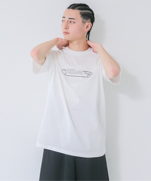 UNIT CHEST(ユニットチェスト)の「【UNIT CHEST】unique unisex T-shirt VTFAコラボT ”SAFETY PIN” by Aya Yamamoto(Tシャツ/カットソー・レディース・ホワイト/ブラック・L/M/S)」の9枚目の写真