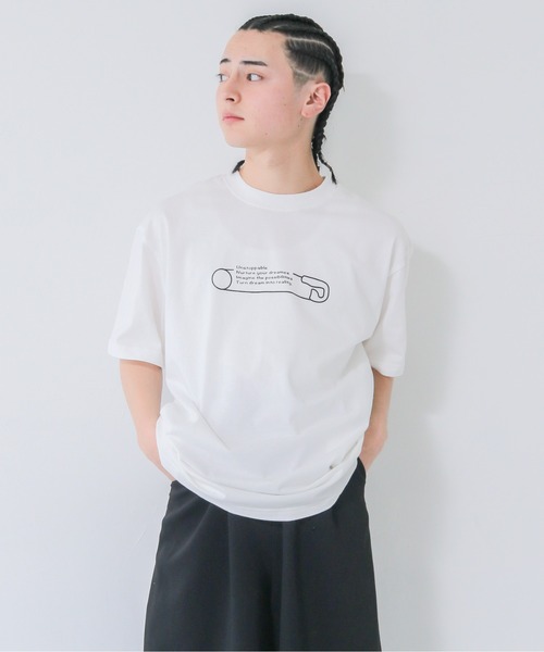 UNIT CHEST(ユニットチェスト)の「【UNIT CHEST】unique unisex T-shirt VTFAコラボT ”SAFETY PIN” by Aya Yamamoto(Tシャツ/カットソー・レディース・ホワイト/ブラック・L/M/S)」の11枚目の写真