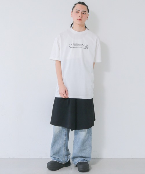 UNIT CHEST(ユニットチェスト)の「【UNIT CHEST】unique unisex T-shirt VTFAコラボT ”SAFETY PIN” by Aya Yamamoto(Tシャツ/カットソー・レディース・ホワイト/ブラック・L/M/S)」の12枚目の写真