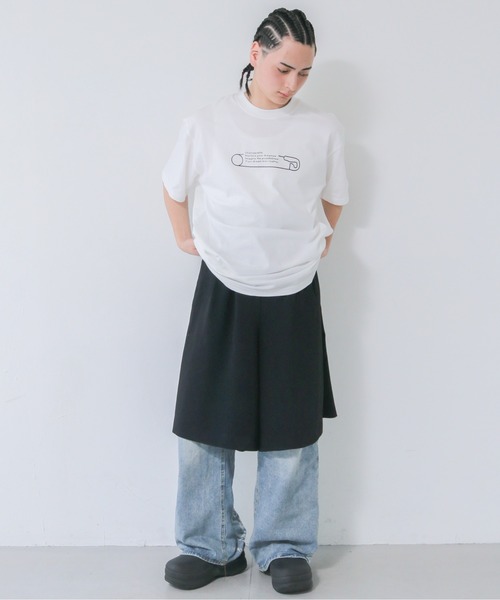 UNIT CHEST(ユニットチェスト)の「【UNIT CHEST】unique unisex T-shirt VTFAコラボT ”SAFETY PIN” by Aya Yamamoto(Tシャツ/カットソー・レディース・ホワイト/ブラック・L/M/S)」の13枚目の写真