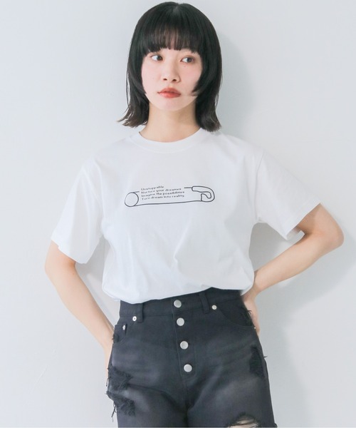 UNIT CHEST(ユニットチェスト)の「【UNIT CHEST】unique unisex T-shirt VTFAコラボT ”SAFETY PIN” by Aya Yamamoto(Tシャツ/カットソー・レディース・ホワイト/ブラック・L/M/S)」の15枚目の写真