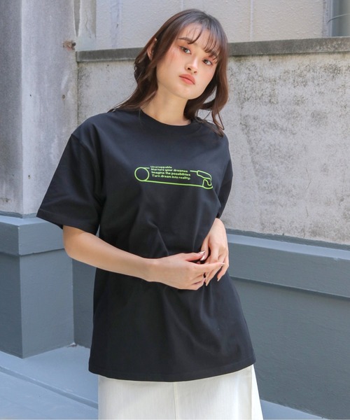 UNIT CHEST(ユニットチェスト)の「【UNIT CHEST】unique unisex T-shirt VTFAコラボT ”SAFETY PIN” by Aya Yamamoto(Tシャツ/カットソー・レディース・ホワイト/ブラック・L/M/S)」の21枚目の写真