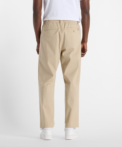 NEW BALANCE（ニューバランス）の「Athletics リラックストラウザー（スラックス・メンズ・ブラック/ライトベージュ・MEDIUM/LARGE/SMALL/X-LARGE）」の9枚目の写真