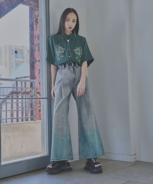 HARE アソートカコウワイドデニムパンツ HARE（ハレ）の「アソートカコウワイドデニムパンツ(HARE)（デニム