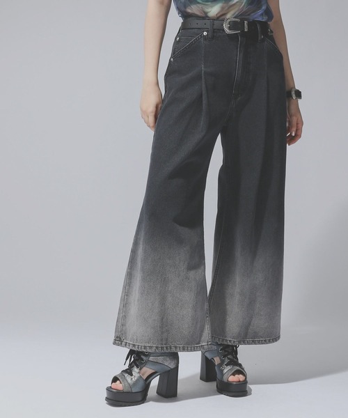 【美品】HARE　アソートカコウデニムパンツ　パープル　ワイド　ジーンズ セール】アソートカコウワイドデニムパンツ(HARE)（デニムパンツ