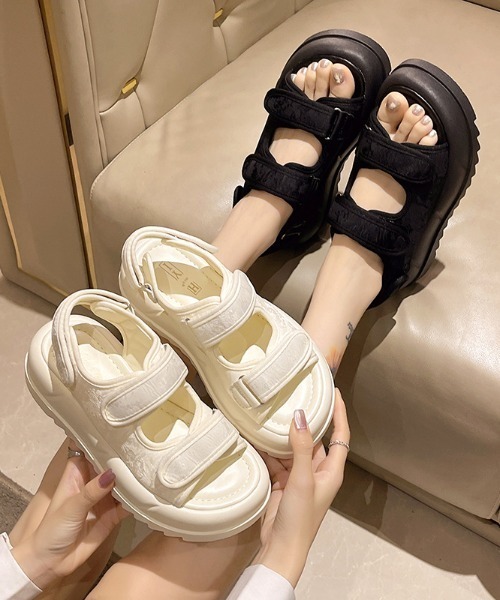 Teem Store(チームストア)の「【春夏新作】フラワージャガード厚底スポーツサンダル(サンダル・レディース・ホワイト/ブラック・38/36/40)」の10枚目の写真