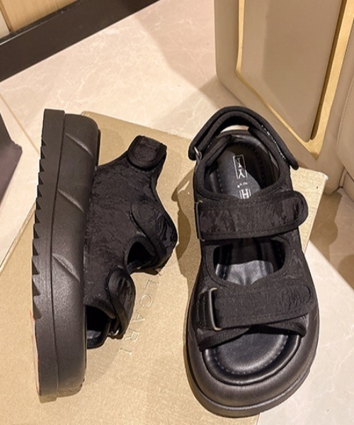 Teem Store(チームストア)の「【春夏新作】フラワージャガード厚底スポーツサンダル(サンダル・レディース・ホワイト/ブラック・38/36/40)」の12枚目の写真