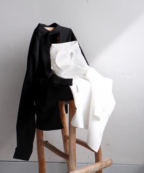 antiqua(アンティカ)の「タイレイヤードシャツ(シャツ/ブラウス・レディース・ブラック/ホワイト・ONESIZE)」の12枚目の写真