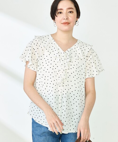 NOLLEY’S（ノーリーズ）の「2wayラッフル衿ブラウス（シャツ/ブラウス・レディース・オフホワイト/ブラック/ホワイト系その他2/ブルー系その他6/ホワイト系その他3/ブラック系その他2・38）」の2枚目の写真