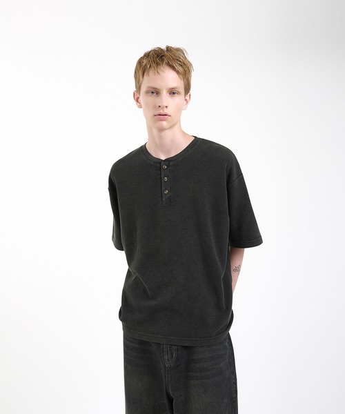 Regen Glanz（レーゲングランツ）の「thermal henry neck T‐shirt/サーマルヘンリーネックTシャツ（Tシャツ/カットソー・メンズ・ブラック/グレー/ネイビー/カーキ/アイボリー/ブラウン系その他/ブラック系その他/ブラック系その他2/レッド/サックスブルー・LARGE/MEDIUM/SMALL）」の5枚目の写真