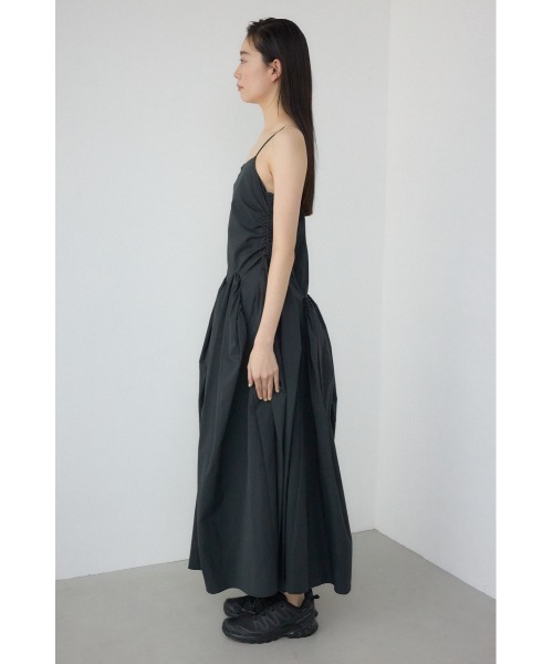 PLUS（プラス）の「【PLUS】バブルギャザーボリュームワンピース（ワンピース・レディース・ブルー/ブラック・SMALL/MEDIUM）」の8枚目の写真