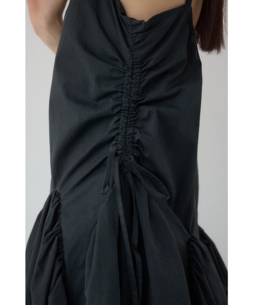 PLUS（プラス）の「【PLUS】バブルギャザーボリュームワンピース（ワンピース・レディース・ブルー/ブラック・SMALL/MEDIUM）」の13枚目の写真