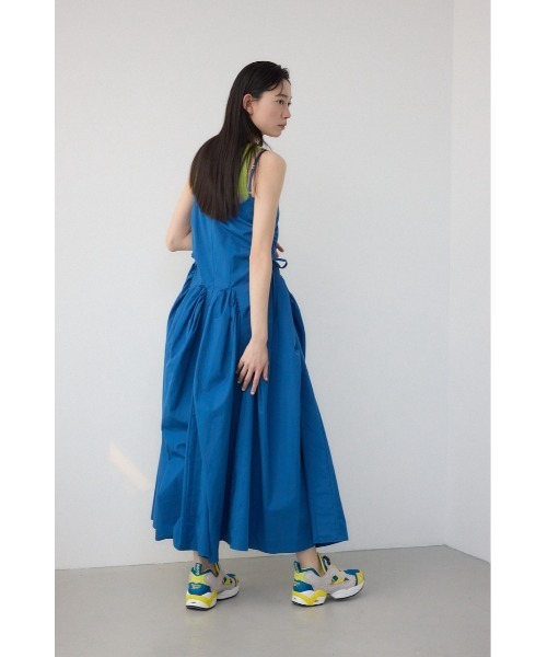 PLUS（プラス）の「【PLUS】バブルギャザーボリュームワンピース（ワンピース・レディース・ブルー/ブラック・SMALL/MEDIUM）」の17枚目の写真