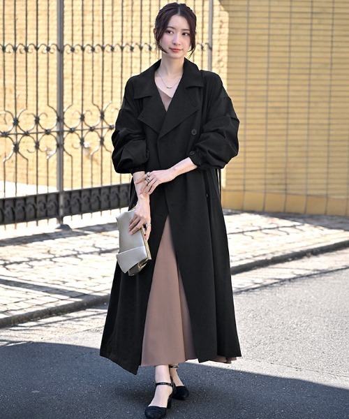 HUG.U(ハグユー)の「花粉防止・撥水 ロングトレンチコート(トレンチコート・レディース・ブラック/アイボリー/ベージュ・FREE)」の14枚目の写真