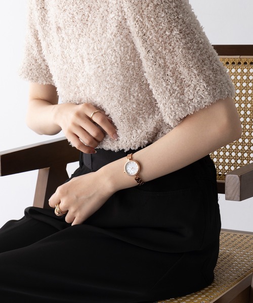 MAGASIN DE MODE Chou Chou(マガジンデモードシュシュ)の「【MAGASIN DE MODE Chou Chou】シンプルメタルウォッチ 腕時計/アナログ時計 YM128 FW(アナログ腕時計・レディース・ピンク/シルバー/ゴールド・FREE)」の6枚目の写真