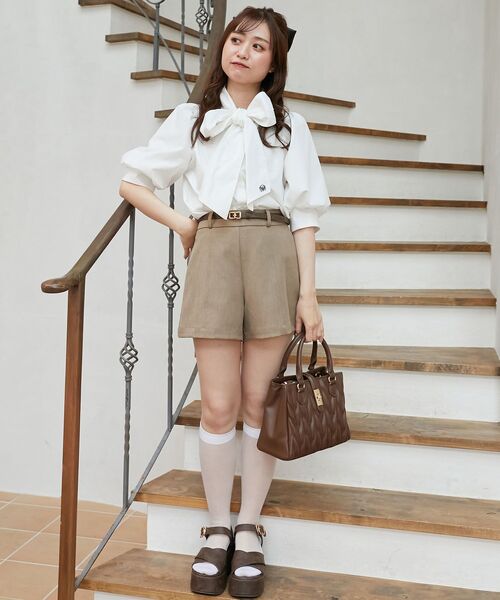 MAJESTIC LEGON(マジェスティックレゴン)の「ベルト付きショートパンツ(その他パンツ・レディース・ブラウン/ブラック・MEDIUM)」の22枚目の写真