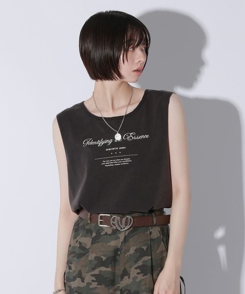 Anui(アニュイ)の「【UNISEX/2サイズ展開】ロゴルーズノースリーブTシャツ(Tシャツ/カットソー・レディース・アイボリー/スミクロ・SMALL/MEDIUM)」の16枚目の写真