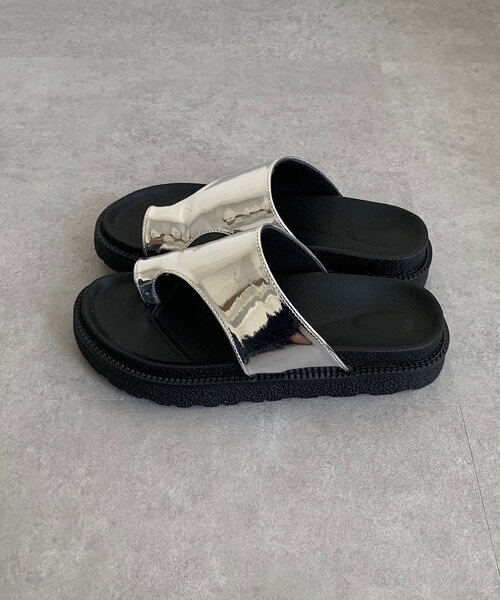 DouDou(ドゥドゥ)の「【WEB限定】トングサンダル(ブーツ・レディース・ブラック/シルバー・SMALL/MEDIUM/LARGE)」の4枚目の写真