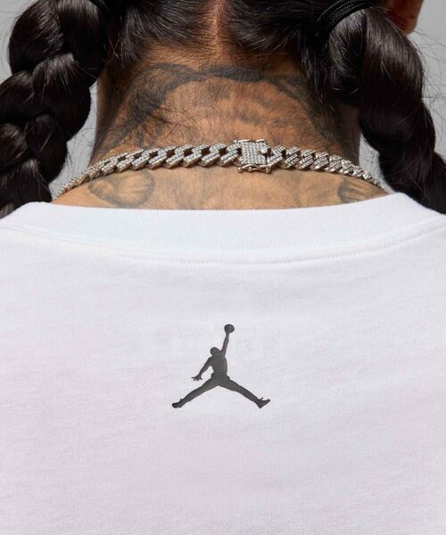 JORDAN BRAND(ジョーダンブランド)の「ジョーダン フライト エッセンシャル エア ジョーダン 1 メンズ ショートスリーブ Tシャツ / Jordan Flight Essentials AJ1 Men's Short-Sleeve T-Shirt IB3355-100 White(Tシャツ/カットソー・メンズ・ホワイト・2XL/M/L/S/XL)」の9枚目の写真