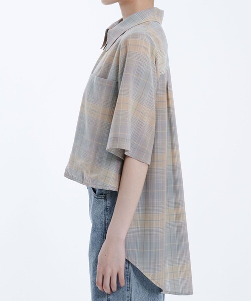 美品PUBLIC TOKYO ドライトロスリットシャツ　半袖シャツ　今季 ドライトロスリットシャツ(1 BEIGE): : ウィメンズ｜PUBLIC