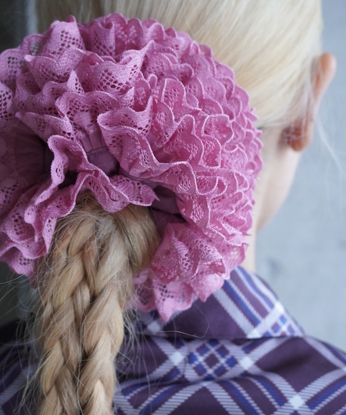 GOOD SQUISH（グッドスクイッシュ）の「WEDDING ON A WEDNESDAY ROSE（シュシュ・レディース・PINK・ONE SIZE）」の4枚目の写真