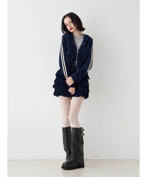 jouetie(ジュエティ)の「ベロアコンパクトラインZIPフーディ【セットアップ対応】冬服 ジップパーカー(パーカー・レディース・ネイビー/ブラウン/グレー/ブラック・MEDIUM)」の7枚目の写真