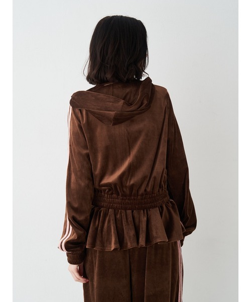 【新品未着用】jouetie ベロアコンパクトライン ZIP フーディ ブラウン ベロアコンパクトラインZIPフーディ【セットアップ対応】秋服 ジップ