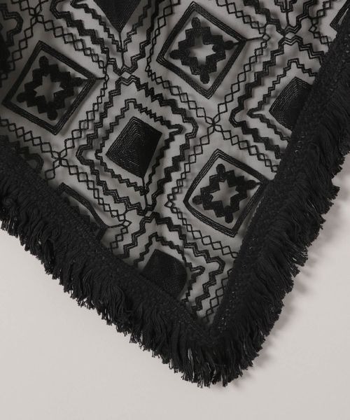 JEANASIS(ジーナシス)の「フリンジレーススカーフ/497071(バンダナ/スカーフ・レディース・ブラック/ホワイト・FREE)」の12枚目の写真