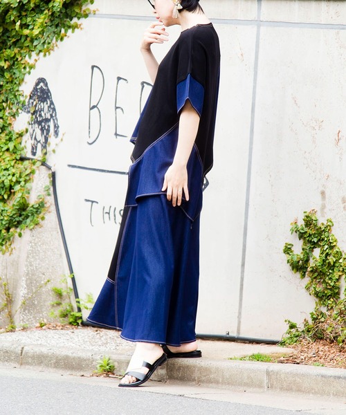 OSMOSIS(オズモーシス)の「切替アシンメトリーTシャツ(Tシャツ/カットソー・レディース・ブラック/ブルー・ONE SIZE)」の21枚目の写真