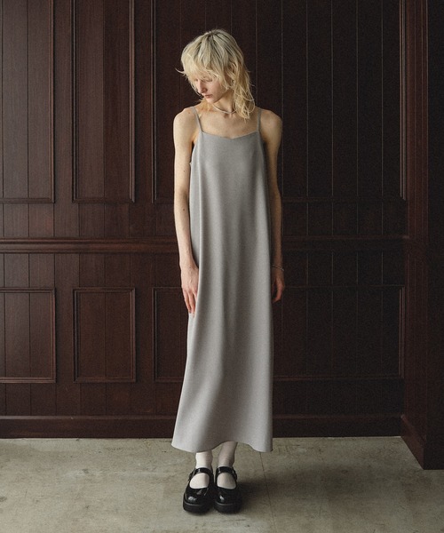 Big collar A-line dress（ドレス）｜et.UNiVER（エトユニベール