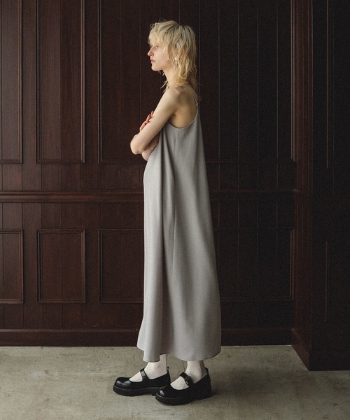 Big collar A-line dress（ドレス）｜et.UNiVER（エトユニベール