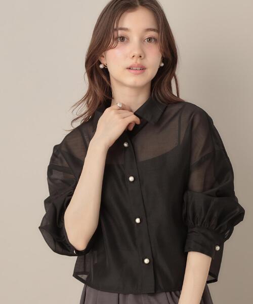 couture brooch(クチュールブローチ)の「【洗える・秋まで使える】パール調ボタンシアーシャツ(シャツ/ブラウス・レディース・ベージュ系その他4/グレー/ブラック/アイボリー・38/42)」の1枚目の写真