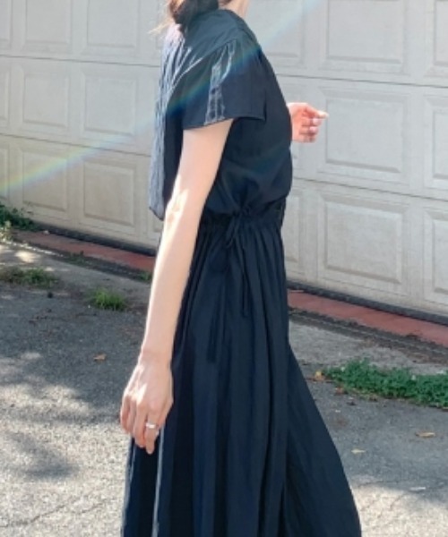Aelina(エリナ)の「Vネックドワンピース(ワンピース・レディース・ホワイト/ネイビー・F)」の10枚目の写真