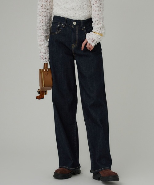 RED CARD TOKYO（レッドカード）の「【RED CARD】Anniv Wide（デニムパンツ・レディース・ダークネイビー/ネイビー・26/25/24）」の2枚目の写真