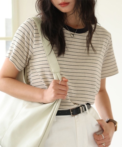 Doux Belle(ドゥーベル)の「ラウンドネックベーシックTシャツ(Tシャツ/カットソー・レディース・オフホワイト/グレー/ホワイト/ベージュ/ネイビー・MEDIUM)」の6枚目の写真
