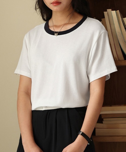 Doux Belle(ドゥーベル)の「ラウンドネックベーシックTシャツ(Tシャツ/カットソー・レディース・オフホワイト/グレー/ホワイト/ベージュ/ネイビー・MEDIUM)」の10枚目の写真