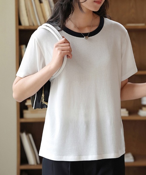 Doux Belle(ドゥーベル)の「ラウンドネックベーシックTシャツ(Tシャツ/カットソー・レディース・オフホワイト/グレー/ホワイト/ベージュ/ネイビー・MEDIUM)」の11枚目の写真
