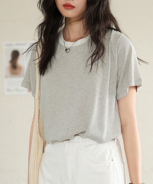 Doux Belle(ドゥーベル)の「ラウンドネックベーシックTシャツ(Tシャツ/カットソー・レディース・オフホワイト/グレー/ホワイト/ベージュ/ネイビー・MEDIUM)」の15枚目の写真