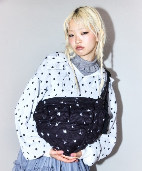 Candy Stripper（キャンディストリッパー）の「GARDEN △ SLING バッグ（ショルダーバッグ・レディース・オフホワイト/ブラック・FREE）」の4枚目の写真