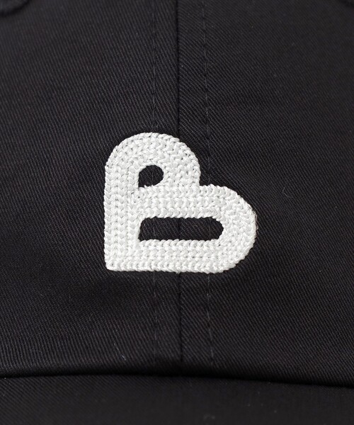 BEAMS HEART（ビームスハート）の「B-HEARTロゴ メッセージ チェーン 刺繍 キャップ（キャップ・レディース・ブラック/グレー/ベージュ・ONE SIZE）」の15枚目の写真