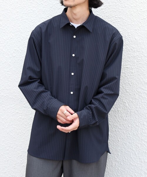 SHIPS any（シップス エニィ）の「LIM BLESS ソリッド/ストライプ レギュラーカラー シャツ(セットアップ対応)◇（シャツ/ブラウス・メンズ・ネイビー/カーキ/ホワイト/チャコールグレー/ダークグレー/グレー/ダークネイビー/コバルトブルー・LARGE/X-LARGE/SMALL/MEDIUM）」の8枚目の写真