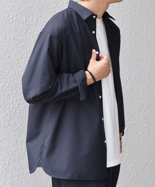 SHIPS any（シップス エニィ）の「LIM BLESS ソリッド/ストライプ レギュラーカラー シャツ(セットアップ対応)◇（シャツ/ブラウス・メンズ・ネイビー/カーキ/ホワイト/チャコールグレー/ダークグレー/グレー/ダークネイビー/コバルトブルー・LARGE/X-LARGE/SMALL/MEDIUM）」の21枚目の写真