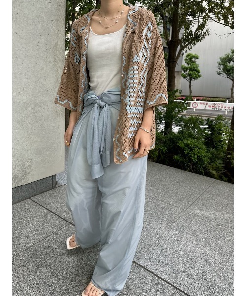 ELCHELE（エルチェレ）の「COMFY FILMY JUMPSUIT（つなぎ/オールインワン・レディース・ライトブルー/ベージュ・36/38）」の6枚目の写真