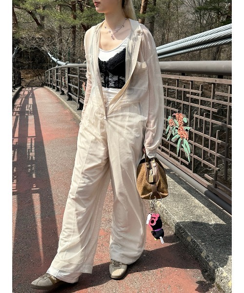 ELCHELE（エルチェレ）の「COMFY FILMY JUMPSUIT（つなぎ/オールインワン・レディース・ライトブルー/ベージュ・36/38）」の11枚目の写真