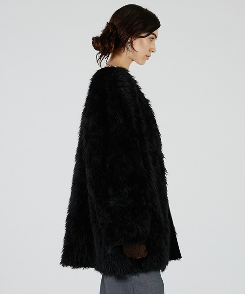 リバーシブルファーコート / Reversible Fur Coat（その他アウター