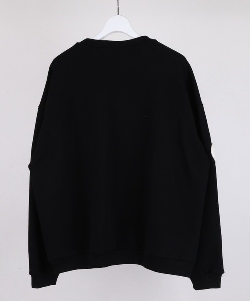 DISCOVERED(ディスカバード)の「DISCOVERED PLAYCARD CROCHET MOTIF SWEAT(スウェット・メンズ・ブラック/グレー・1/3)」の3枚目の写真